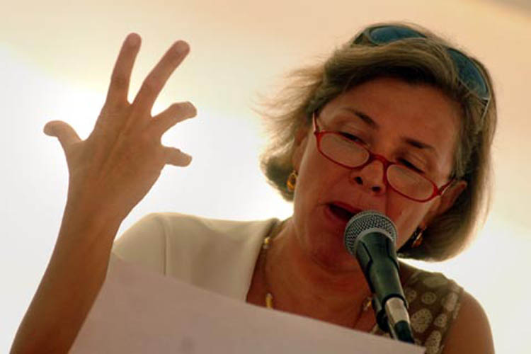 Pamela Villoresi Aperimusic