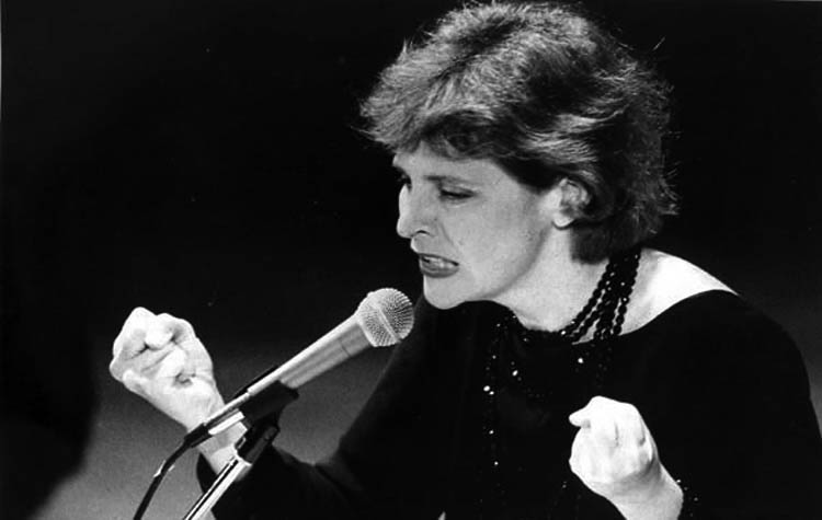Pamela Villoresi in scena