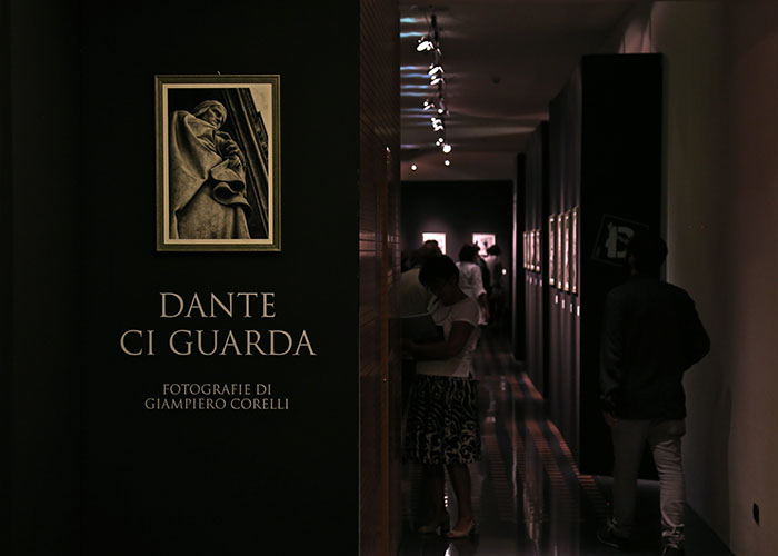 Dante ci guarda